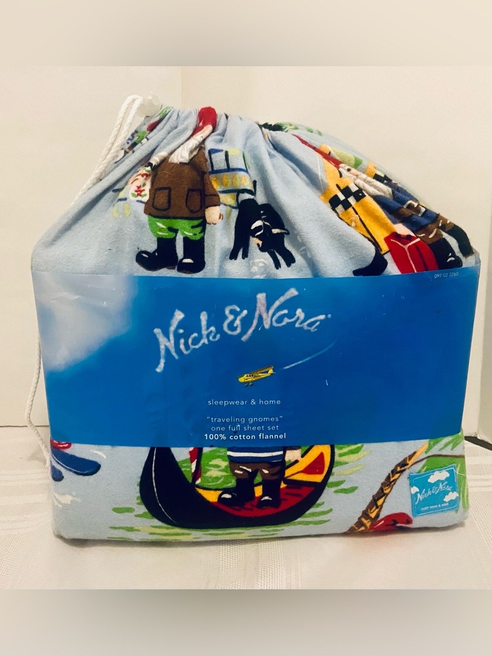 NEW IN PACKAGE- Nick & Nora Traveling Gnomes Full Sheet Set